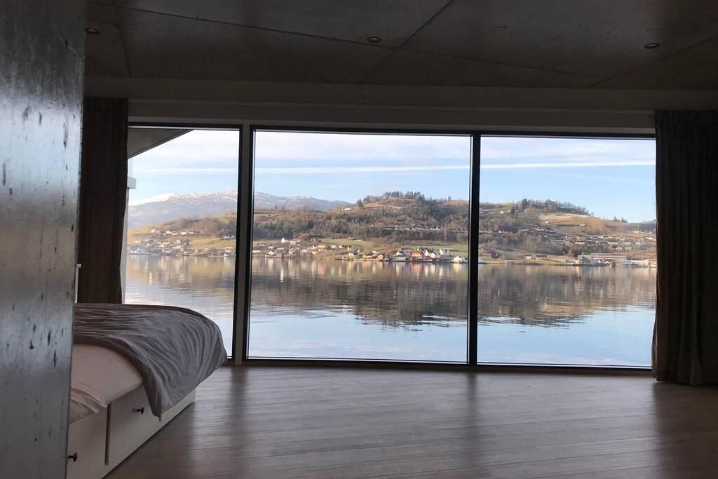 Panoramaresort In Hardangerfjorden Leilighet I Sjokanten Ved Hardangerfjorden For 7 Personer Boat , Sauna,Kajak, Sup For Rent Øystese Esterno foto