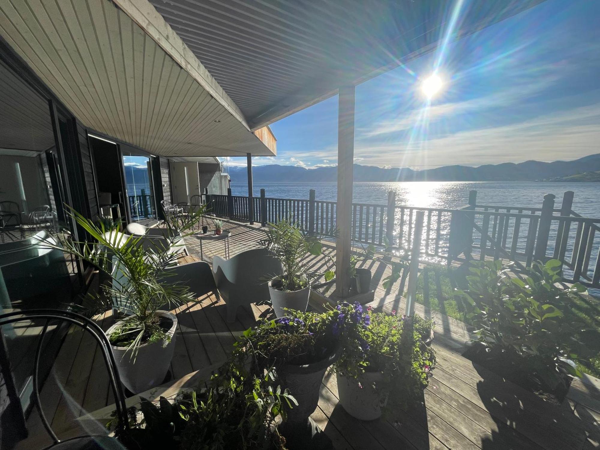 Panoramaresort In Hardangerfjorden Leilighet I Sjokanten Ved Hardangerfjorden For 7 Personer Boat , Sauna,Kajak, Sup For Rent Øystese Esterno foto